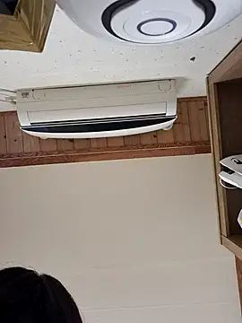 Snapshot of Tyyyggjju chatting on October 2025 04:57:02 AM Tyyyggjju online show from October 2025 04:57:02 AM