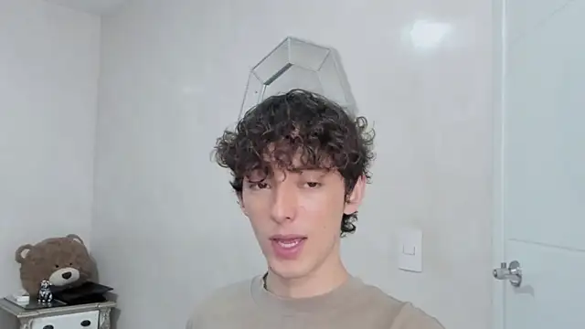 miketwink online show from February 2026 11:46:01 PM