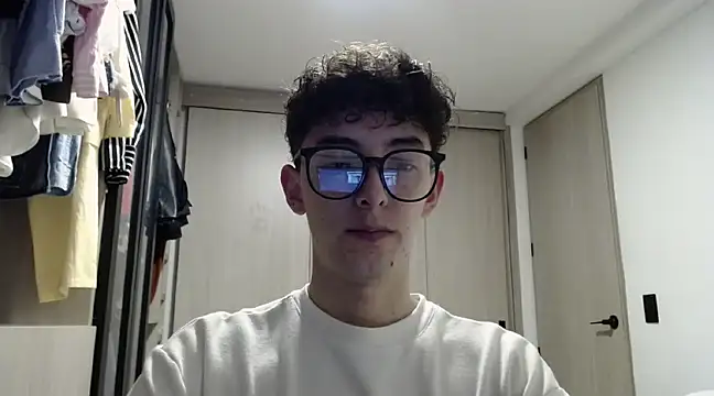 miketwink online show from March 2025 01:02:01 AM