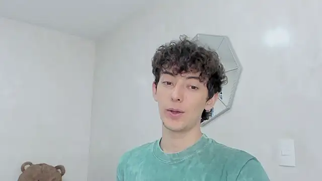 miketwink online show from January 2026 08:12:01 PM