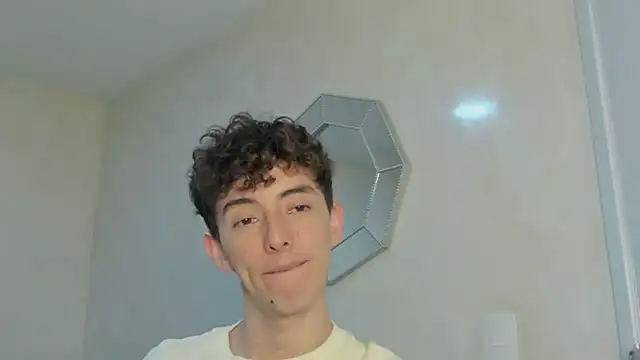 miketwink online show from November 2025 04:55:01 AM