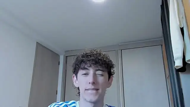 miketwink online show from September 2025 10:06:01 PM