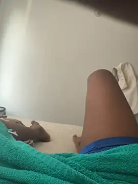 jhonnes  online show from October 2025 08:32:02 PM