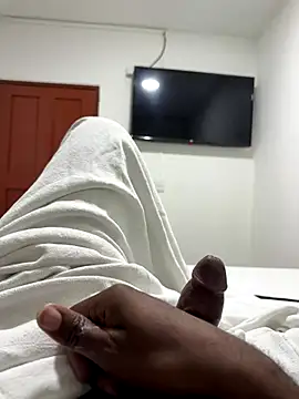 jhonnes  online show from November 2025 05:06:02 AM