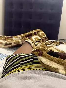 jhonnes  online show from March 2025 04:32:01 AM