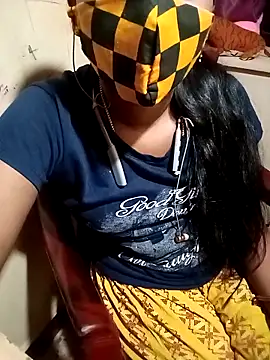 Snapshot of Tamil_roja17 chatting on February 2025 05:21:01 PM Tamil roja17 online show from February 2025 05:21:01 PM