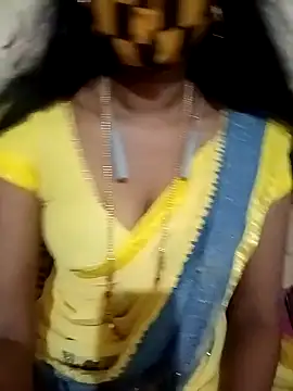 Snapshot of Tamil_roja17 chatting on February 2025 06:13:01 AM Tamil roja17 online show from February 2025 06:13:01 AM