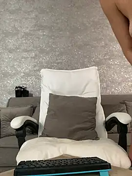 LillySquirtShot online show from April 2026 11:22:01 PM