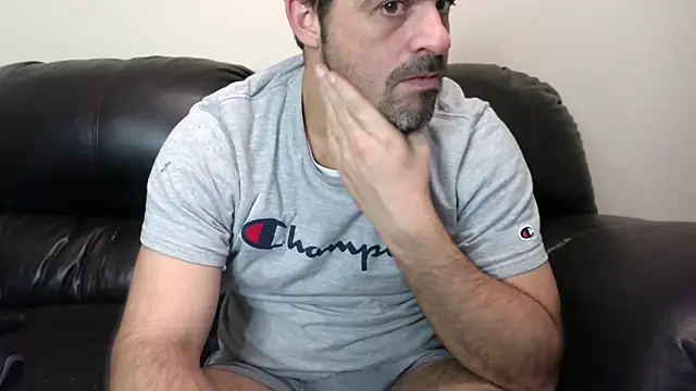 Troyt87 online show from December 2025 03:55:01 PM