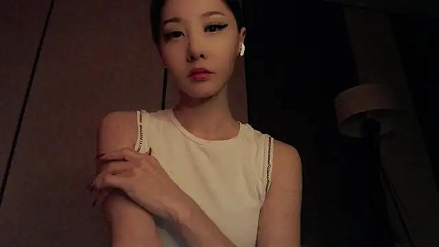 Fudzik0 online show from March 2026 03:05:01 AM