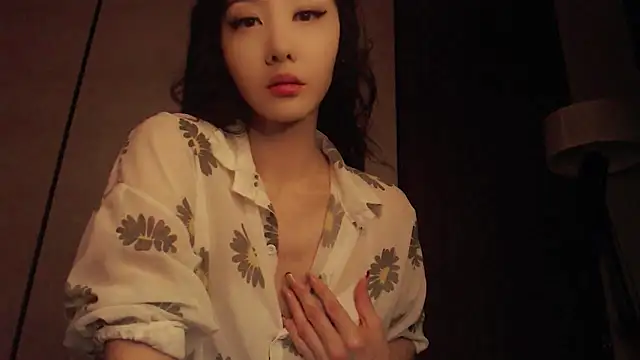 Fudzik0 online show from February 2026 03:30:01 AM