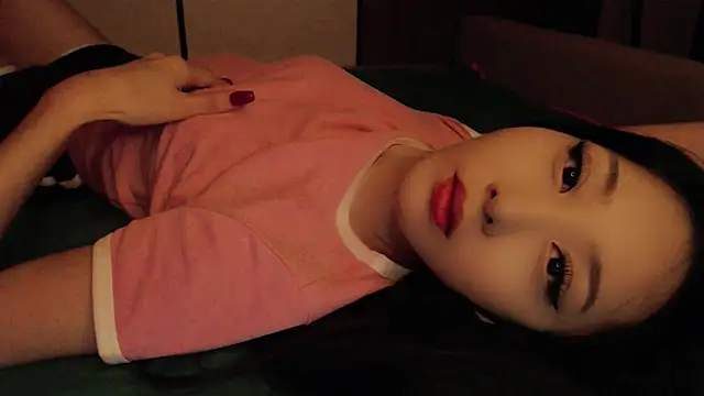 Fudzik0 online show from April 2026 05:44:01 AM