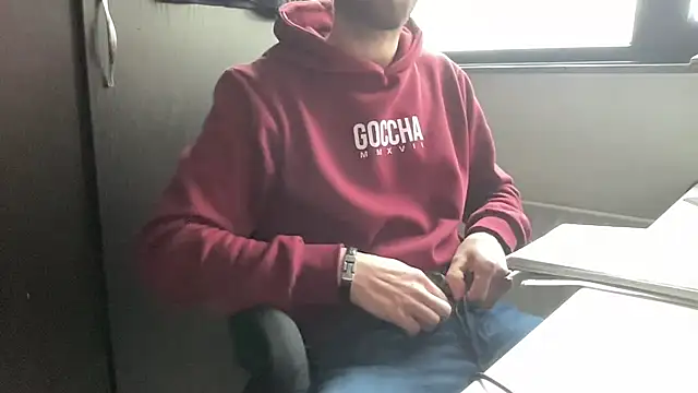 bullyboyy online show from December 2025 01:56:01 PM