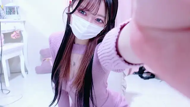 Snapshot of Megu-mimi chatting on October 2025 09:22:01 AM Megu-mimi online show from October 2025 09:22:01 AM