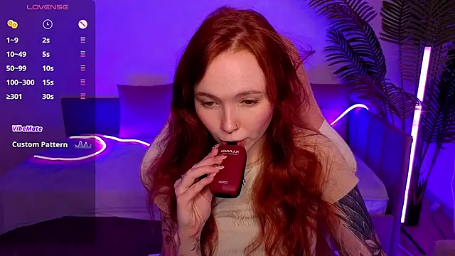 Snapshot of Maya_Light chatting on November 2025 08:28:02 AM Maya Light online show from November 2025 08:28:02 AM