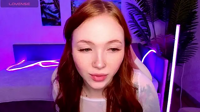 Snapshot of Maya_Light chatting on October 2025 01:38:01 AM Maya Light online show from October 2025 01:38:01 AM