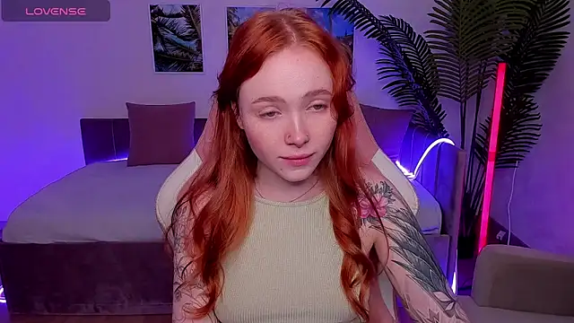 Maya Light online show from September 2025 01:55:02 AM
