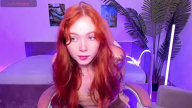Maya Light online show from September 2025 01:45:02 AM