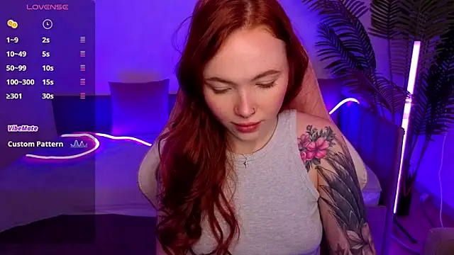 Snapshot of Maya_Light chatting on November 2025 01:49:01 AM Maya Light online show from November 2025 01:49:01 AM