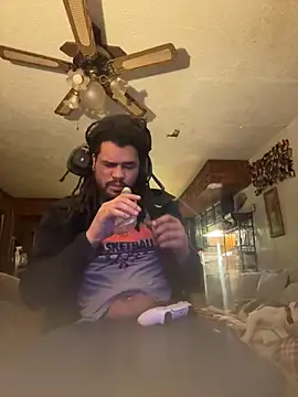 Snapshot of B3-Dindles chatting on March 2026 05:02:02 AM B3-Dindles online show from March 2026 05:02:02 AM