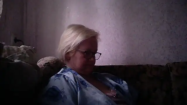 Mayya4321 online show from May 2026 06:42:02 AM
