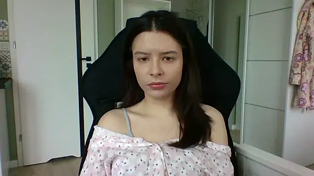 LariceSexy online show from April 2026 12:12:02 PM
