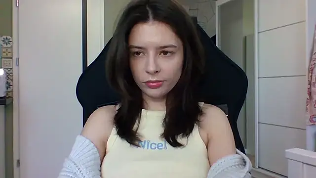 LariceSexy online show from December 2025 01:28:01 PM