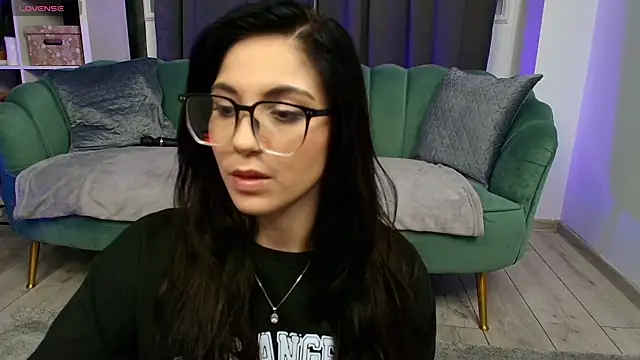 Snapshot of Deea_Vibe_Me chatting on February 2025 11:32:02 AM Deea Vibe Me online show from February 2025 11:32:02 AM