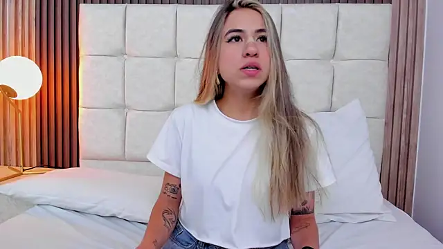 Ariana greenblat online show from April 2026 05:15:02 PM