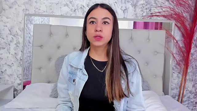 Ariana greenblat online show from November 2025 04:11:01 PM