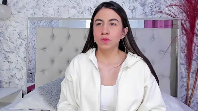 Ariana greenblat online show from October 2025 04:17:01 PM