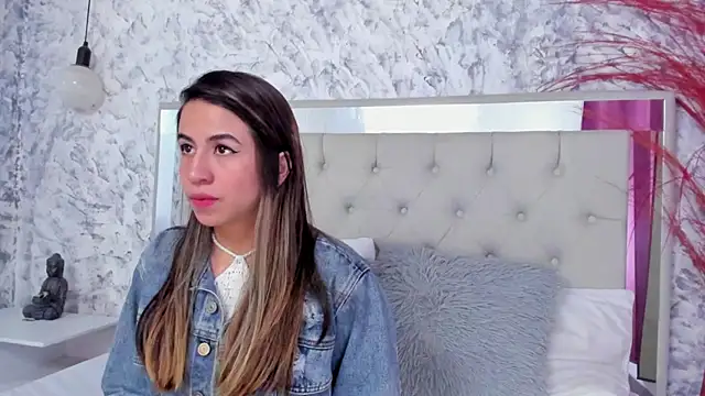 Ariana greenblat online show from November 2025 04:22:02 PM