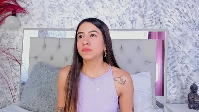 Ariana greenblat online show from December 2025 04:18:01 PM