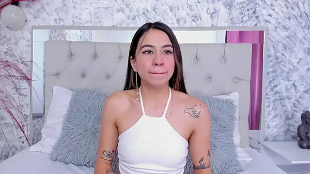 Ariana greenblat online show from November 2025 04:18:02 PM