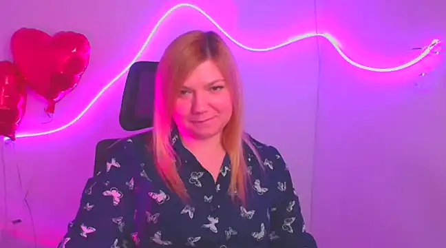 Snapshot of Lola_moree chatting on March 2025 03:27:02 PM Lola moree online show from March 2025 03:27:02 PM