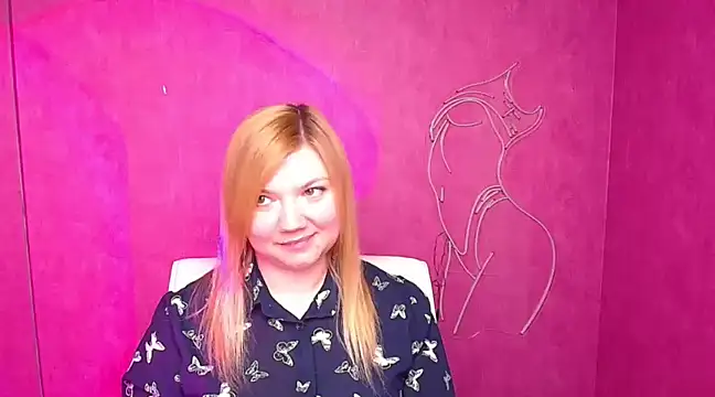 Snapshot of Lola_moree chatting on March 2025 03:32:02 PM Lola moree online show from March 2025 03:32:02 PM