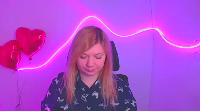 Snapshot of Lola_moree chatting on February 2025 06:46:02 AM Lola moree online show from February 2025 06:46:02 AM