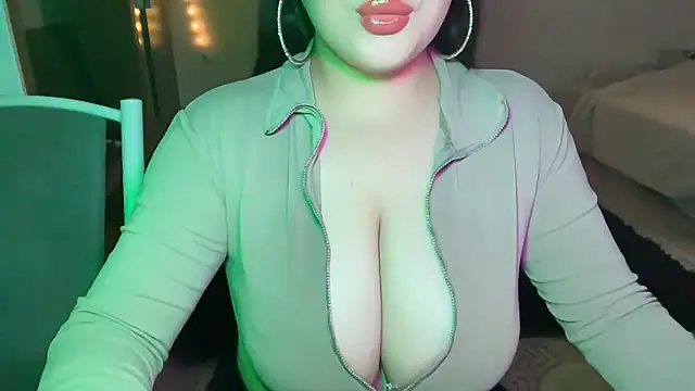 Snapshot of anora_sunny chatting on July 2026 04:28:01 PM anora sunny online show from July 2026 04:28:01 PM