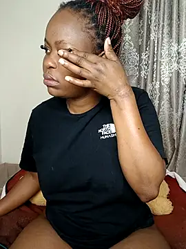 Snapshot of Cherry-brown55 chatting on November 2025 01:32:02 AM Cherry-brown55 online show from November 2025 01:32:02 AM