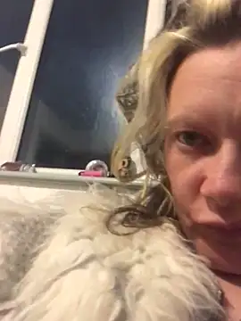 blondey206 online show from March 2025 04:28:01 AM