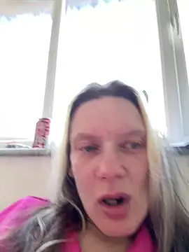 blondey206 online show from April 2026 02:41:01 PM