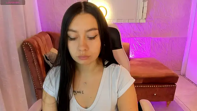 miss isabella m online show from June 2026 01:30:01 PM