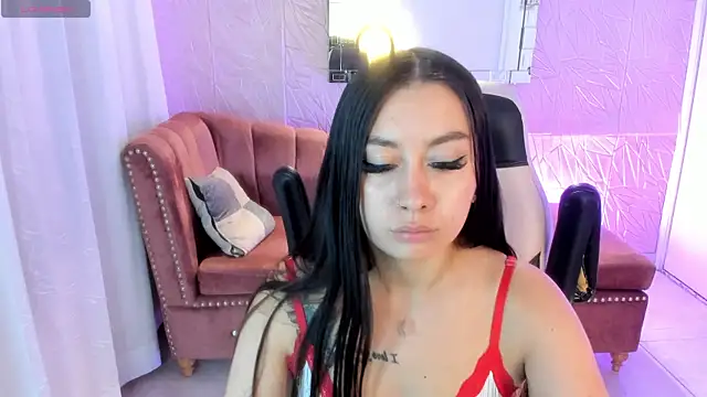 miss isabella m online show from June 2026 01:05:02 PM