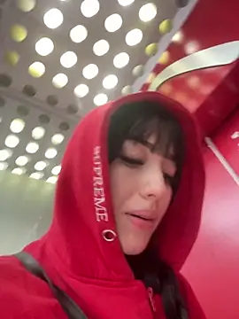 Melody rousse  online show from November 2025 08:20:01 PM