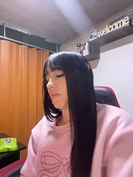 Melody rousse  online show from November 2025 07:39:01 PM