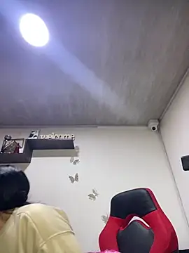 Melody rousse  online show from November 2025 08:34:01 PM