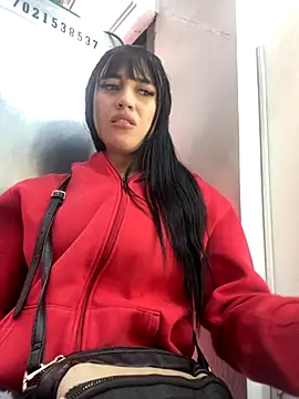 Melody rousse  online show from November 2025 06:08:01 PM