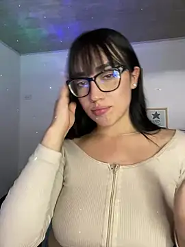 Snapshot of Melody_rousse_ chatting on February 2025 08:15:01 PM Melody rousse online show from February 2025 08:15:01 PM