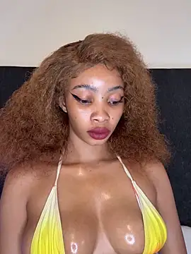 Snapshot of ZinaFreak chatting on October 2025 07:14:02 PM ZinaFreak online show from October 2025 07:14:02 PM