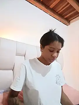 Snapshot of Zaira_Rose_ chatting on June 2026 11:53:02 PM Zaira Rose online show from June 2026 11:53:02 PM
